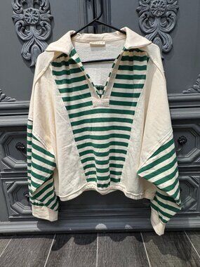 ILLA ILLA Green and Cream Striped V-Neck Pullover